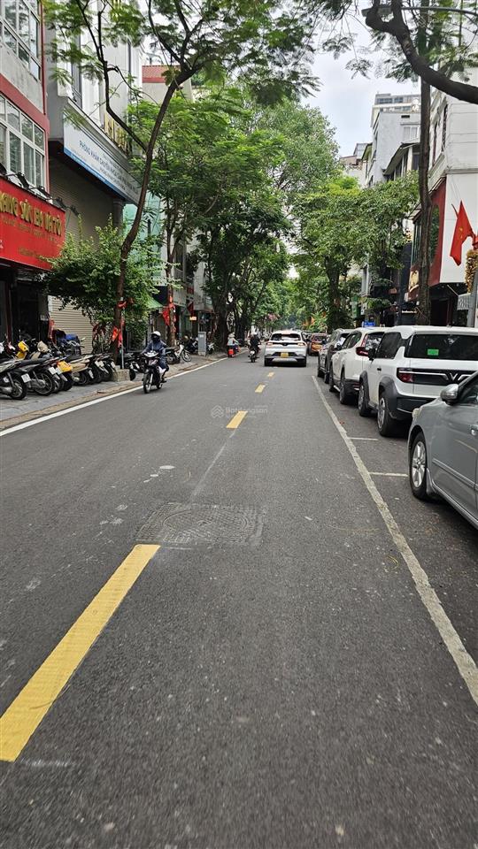 Bán nhà hàng chuối  hbt, sau phố 1 nhà, ô tô đỗ cửa, 60m2 lôlô góc 2 thoáng  nhỉnh 16tỷ