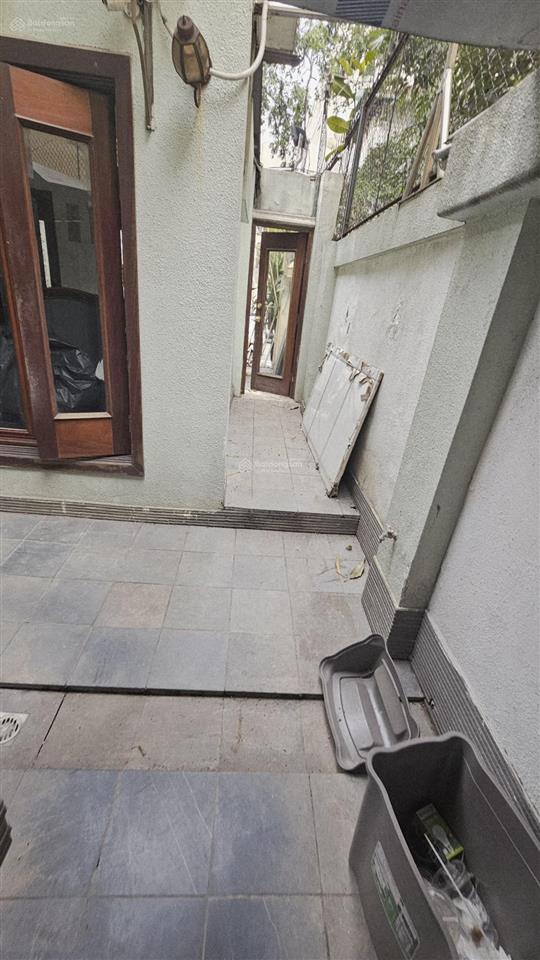 Bán nhà hàng chuối  hbt, sau phố 1 nhà, ô tô đỗ cửa, 60m2 lôlô góc 2 thoáng  nhỉnh 16tỷ