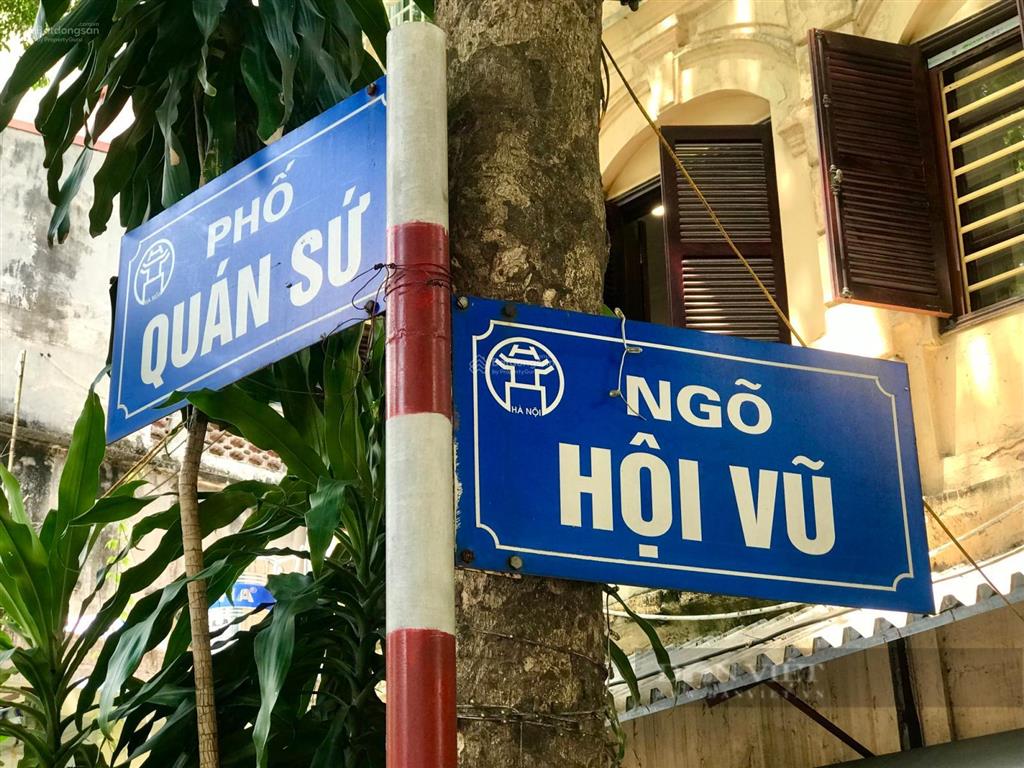 Mặt phố hội vũ  tt phố cổ  bán nhà 60m2  hai mặt thoáng nhà 4 tầng  nhỉnh 35 tỷ tl