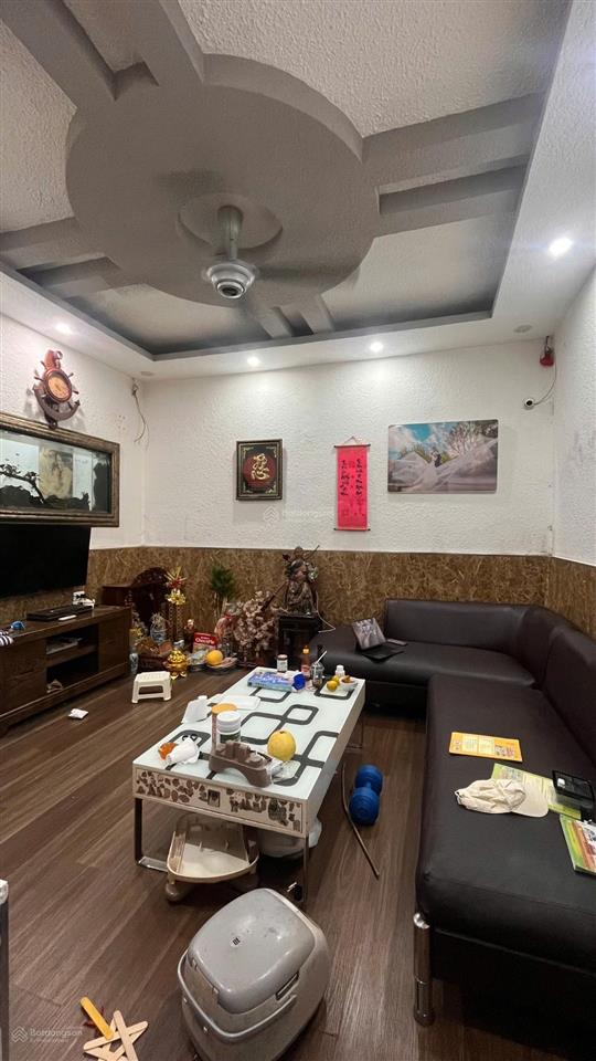 Bán nhà phố lò đúc, 40m2 x 3 tầng nhỉnh 10 tỷ  cách mặt phố 15m có thương lượng