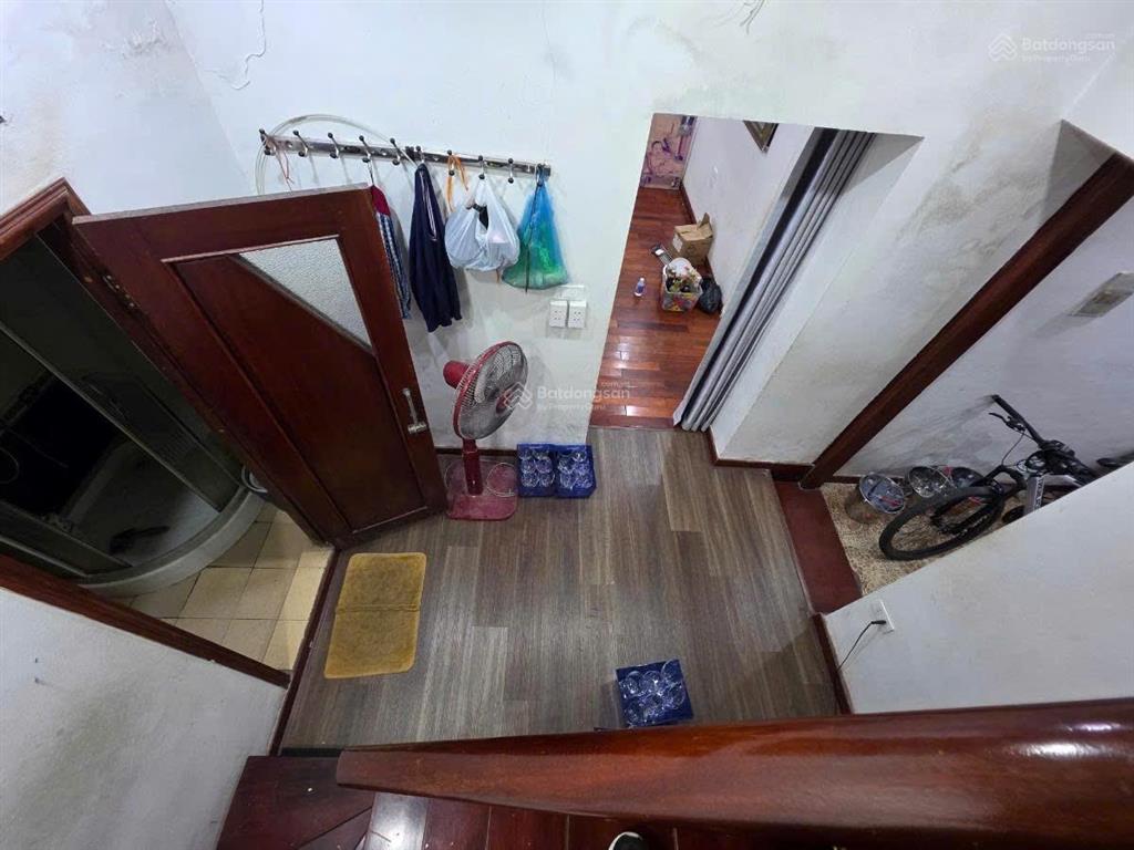 Bán nhà phố lò đúc, 40m2 x 3 tầng nhỉnh 10 tỷ  cách mặt phố 15m có thương lượng