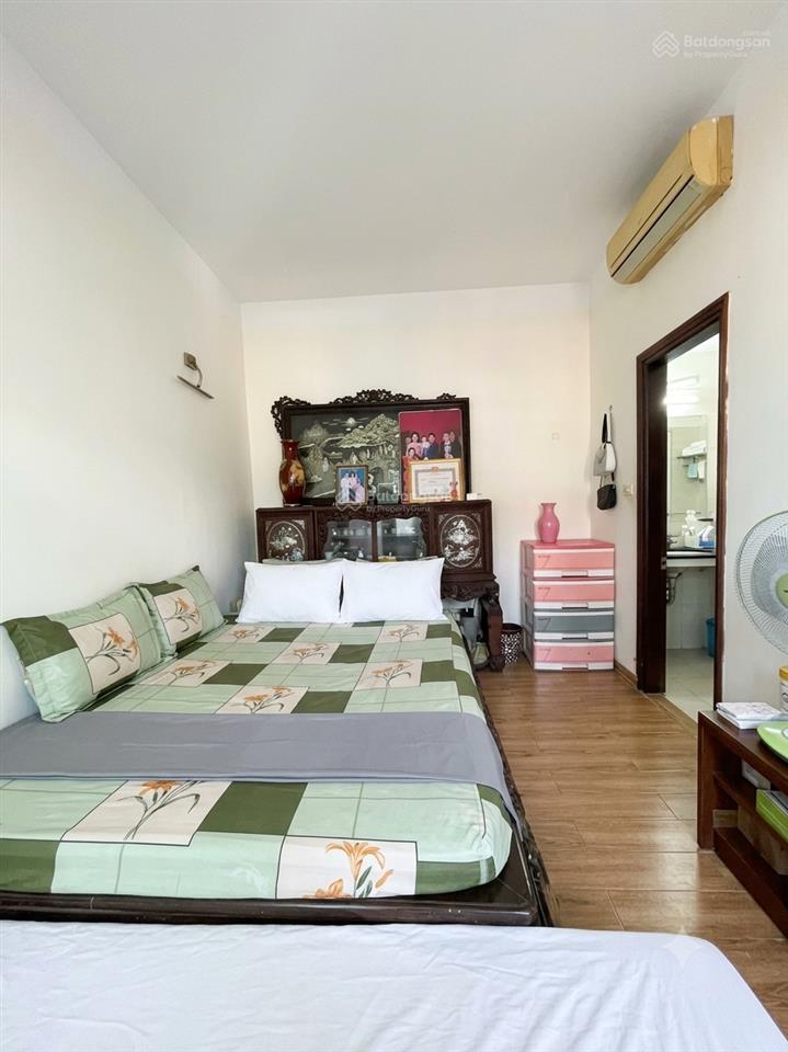 Bán chung cư 2 ngủ 75m2 mp hai bà trưng, không quy hoạch, 7 tầng thang máy có hầm