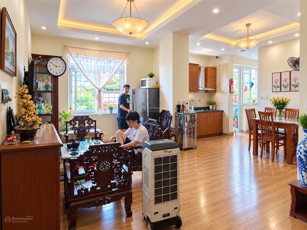 Bán chung cư 2 ngủ 75m2 mp hai bà trưng, không quy hoạch, 7 tầng thang máy có hầm