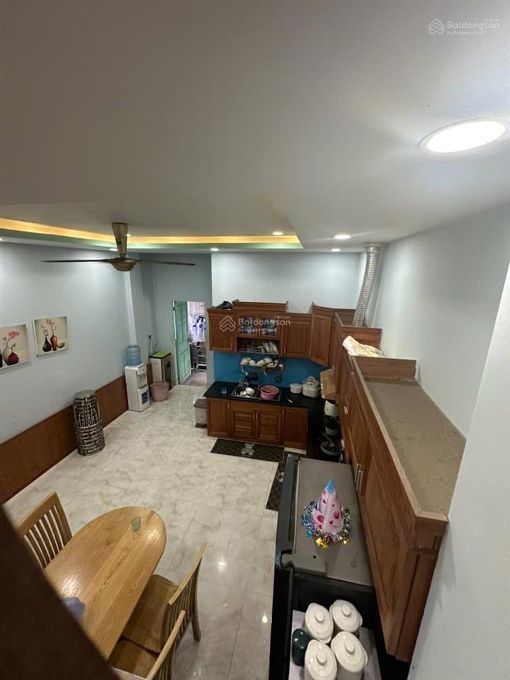 Bán nhà khu phân lô 4 tầng 80m2, giá cực chất 10,6 tỷ hiệp bình phước, thủ đức sát bình thạnh.
