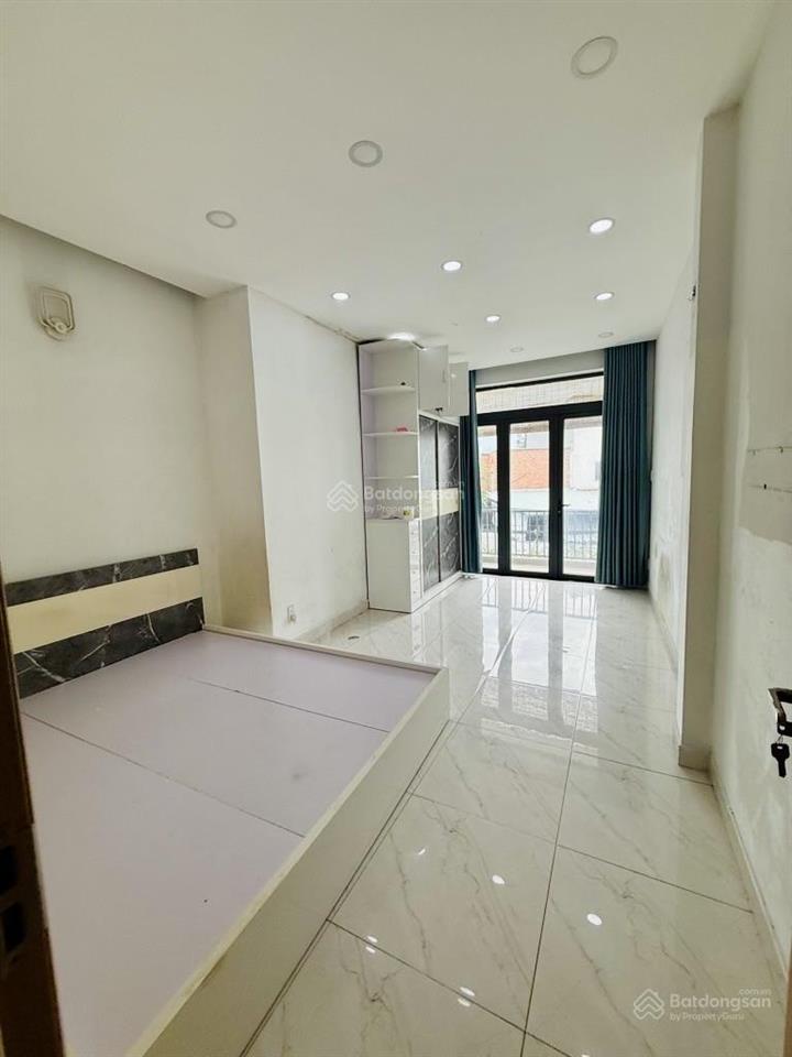 Hẻm xe tải 6m thông  4 tầng  57m2  phan huy ích  ngay siêu thị emart