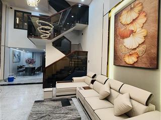 Nhà mặt tiền đường 8m  2 xe tải tránh nhau  4 tầng  5,1x15m  gần kdc cityland  nhỉnh 10 tỷ