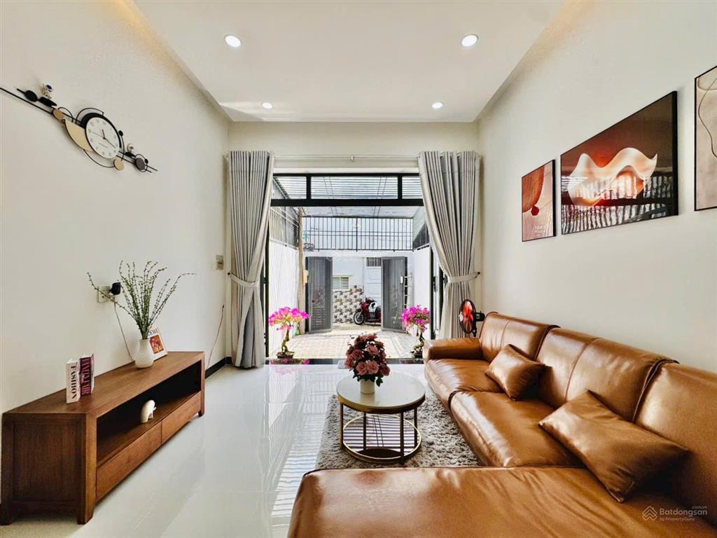 Nhà gò vấp xem là mê  80m2  3 tầng  sát đường xe tải 12m  gần siêu thị emart phan huy ích