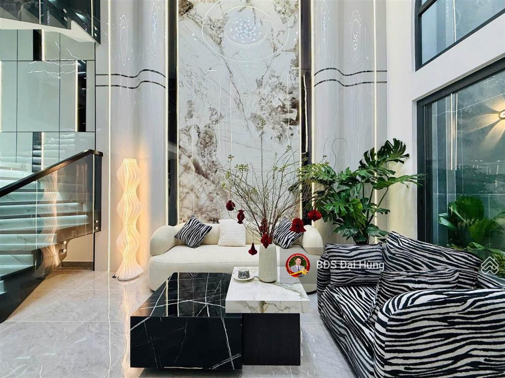 Nhỉnh 8 tỷ, 60m2 (4x15), xe hơi ngủ nhà, 5 tầng, pn master full sàn, gần emart 2, sân bay 10