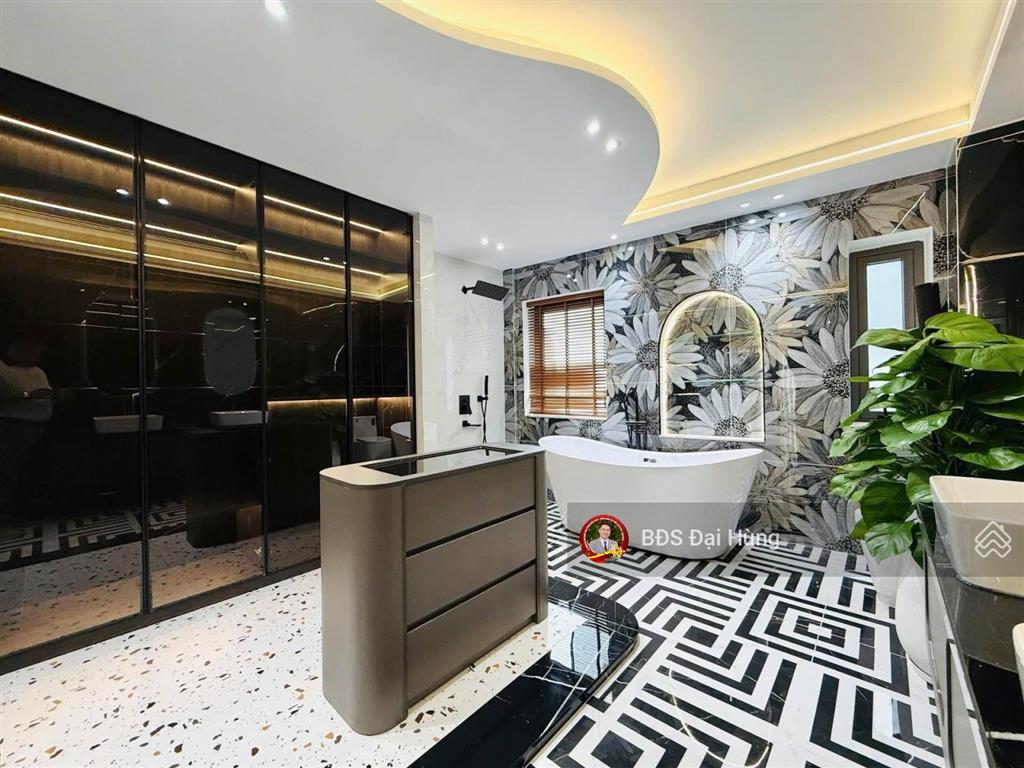 Nhỉnh 8 tỷ, 60m2 (4x15), xe hơi ngủ nhà, 5 tầng, pn master full sàn, gần emart 2, sân bay 10