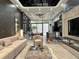 Nhỉnh 7 tỷ, 83m2, 4 tầng mới keng, 10m ra mặt tiền tx 22, ngay chợ minh phát, qua gò vấp 5 phút