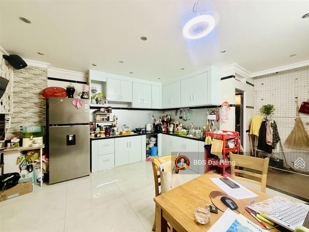 Nhỉnh 9 đồng, 70m2 (4,5 x 16), 5 tầng, hxt 6m, khu phân lô, ngay ngã 4 quang trung, phạm văn chiêu