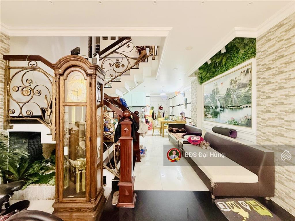 Nhỉnh 9 đồng, 70m2 (4,5 x 16), 5 tầng, hxt 6m, khu phân lô, ngay ngã 4 quang trung, phạm văn chiêu