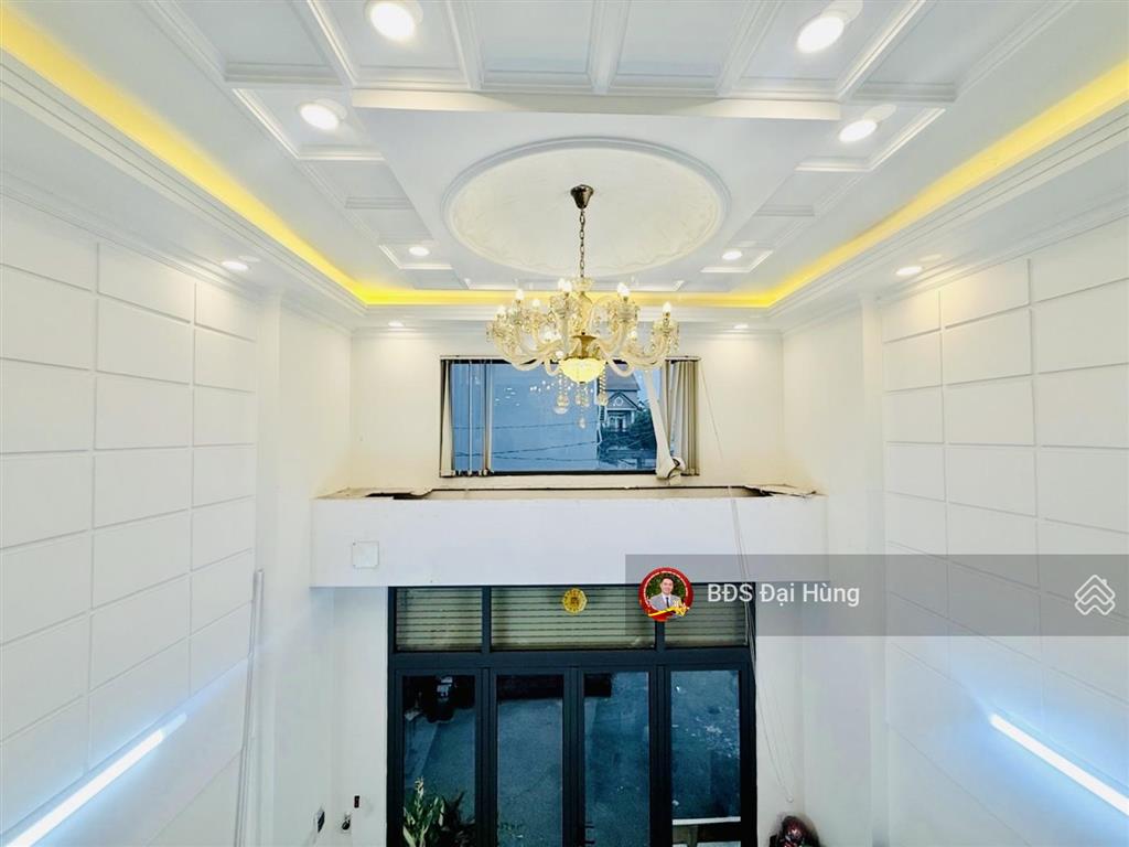 Nhỉnh 9 đồng, 70m2 (4,5 x 16), 5 tầng, hxt 6m, khu phân lô, ngay ngã 4 quang trung, phạm văn chiêu