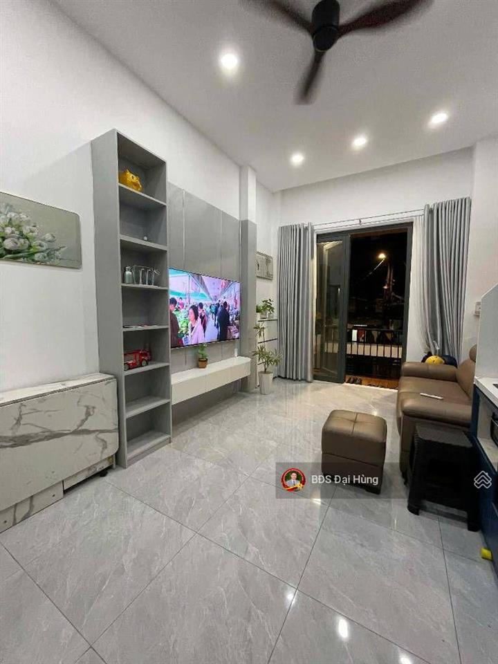 Nhỉnh 90tr.m2, hẻm xe tải 7m thông, 3 tầng, dt hiếm 86m2, ngay cv làng hoa, vừa ở vừa có thu nhập