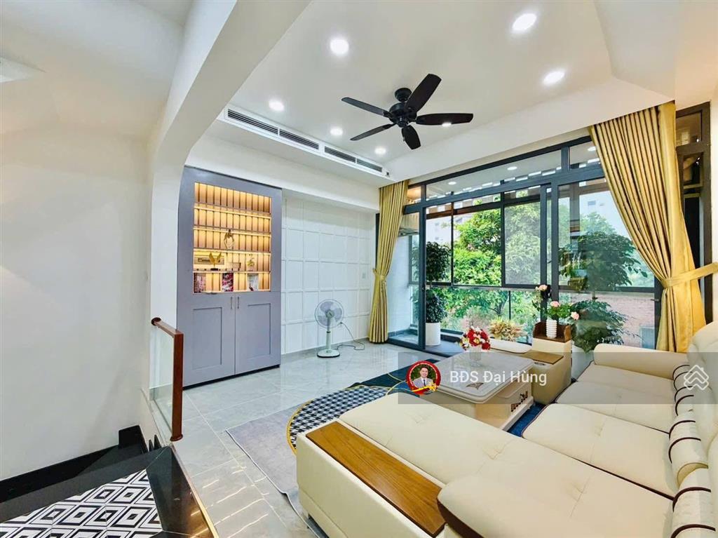 Không gian sống đẳng cấp  view công viên  4.5x17  hxh 8m thông  cạnh tân bình  nhỉnh 10 tỷ