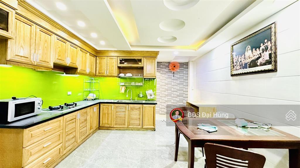 Nhà ngon khu đồng bộ 5 tầng ngay emart phan huy ích, 4x15, gara ô tô, nội thất sẵn, chỉ 6.x tỷ tl