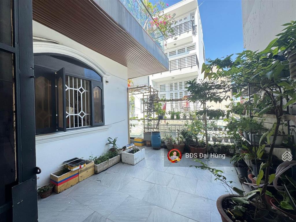 Villa mini  70m2  hẻm 2 ô tô tránh nhau  ngang gần 8m bề thế  phạm văn chiêu  emart 2
