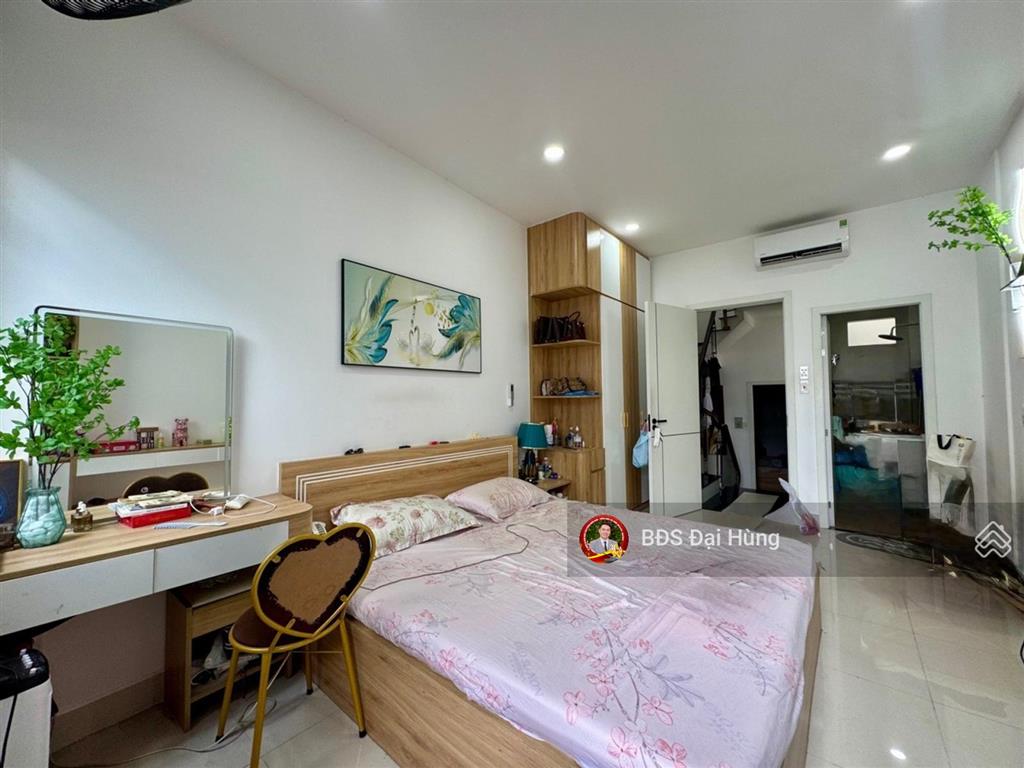 7,x tỷ  nhà đẹp khu vip  ô tô ra vào  64m2  4 tầng  phạm văn chiêu  gần emart phan huy ích