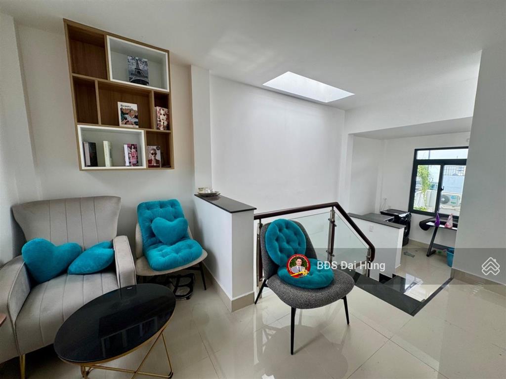 7,x tỷ  nhà đẹp khu vip  ô tô ra vào  64m2  4 tầng  phạm văn chiêu  gần emart phan huy ích