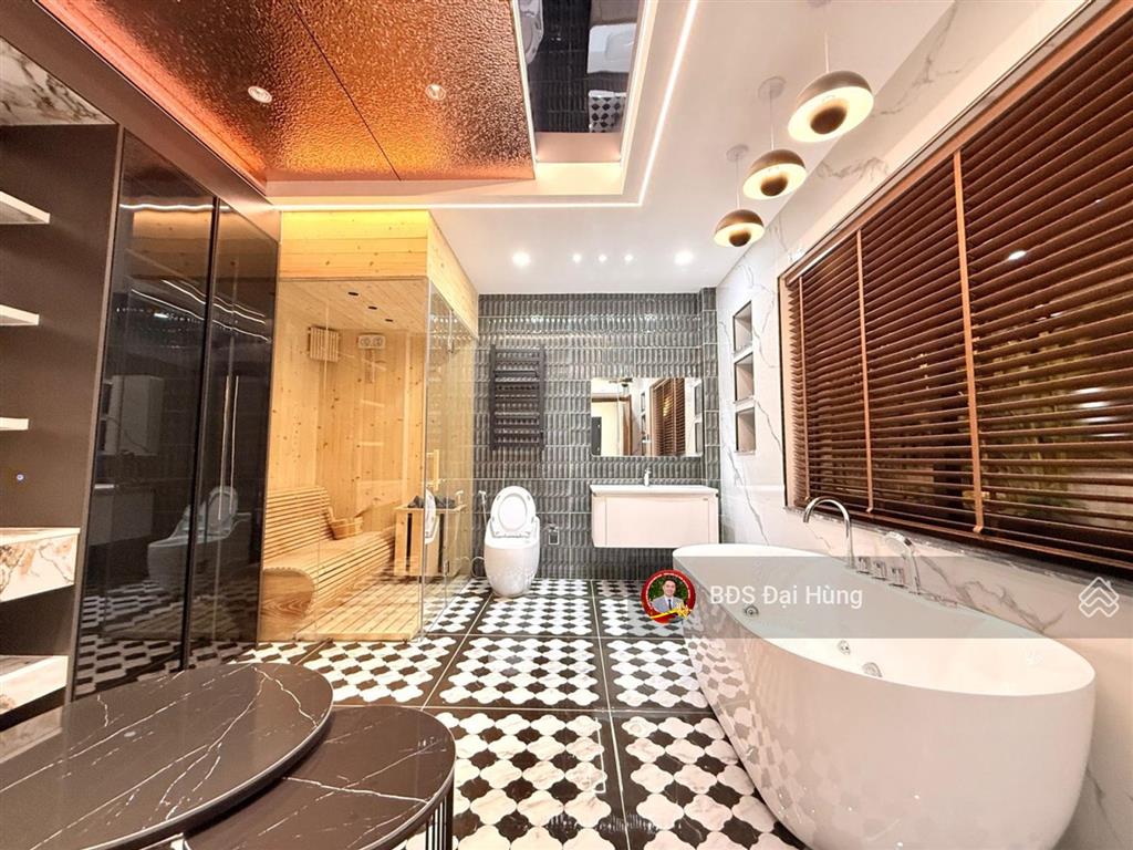 Nhà là nơi để về  5x15m  6 tầng  thang máy  đường 6m gần mặt tiền thống nhất, nguyễn văn lượng