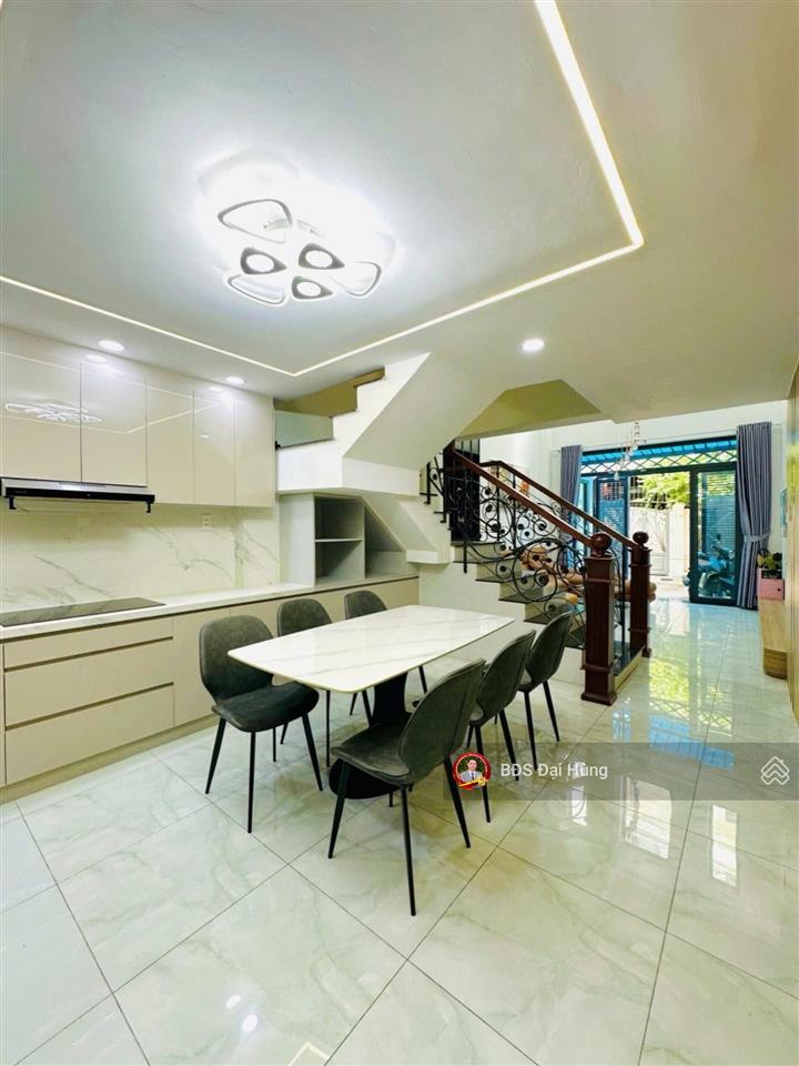 Bán nhà phạm văn chiêu  cả dãy đều nhà giàu có  hxh  4x14m  5 tầng  8,2 tỷ
