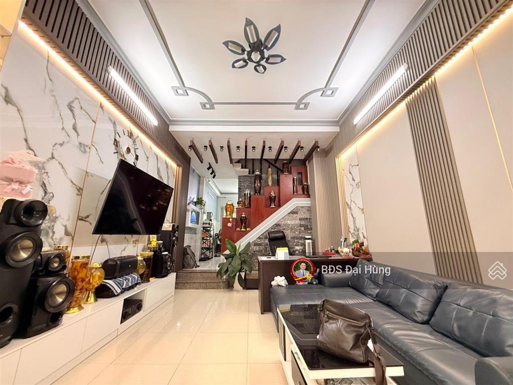 Hiếm phan huy ích  kế emart 2  4x18m  đường 6m  ô tô ngủ ngon trong nhà  nhỉnh 7 tỷ
