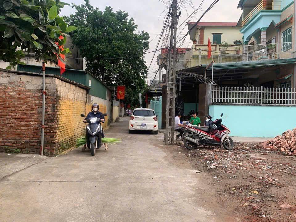  BÁN LÔ GÓC 60M2 ĐẤT- XÃ NGŨ THÁI- THUẬN THÀNH-  ĐƯỜNG Ô TÔ- GIÁ 2 X TY