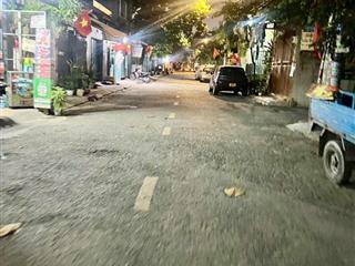 Bán nhà mặt tiền nhựa sát chợ 3 bầu hóc môn tphcm