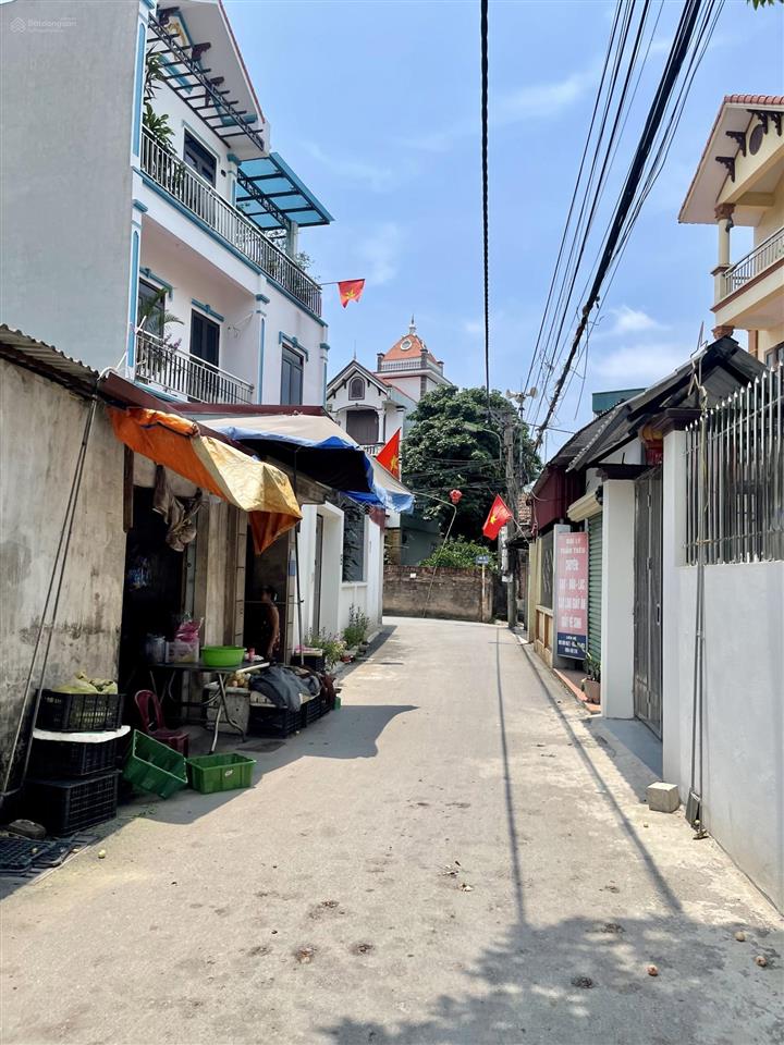 Ngon  bổ  rẻ trục chính ở an thắng  biên giang 50m giá hơn 5tỷ