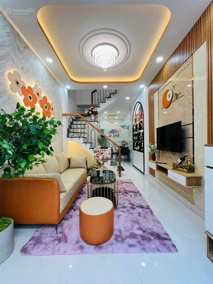 Cần bán gấp căn nhà đi về quê nhà1 trệt+ 1 lầu giá 600 triệu