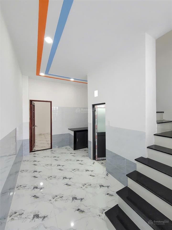 Cần bán gấp nhà 1 trệt + 1 lầu