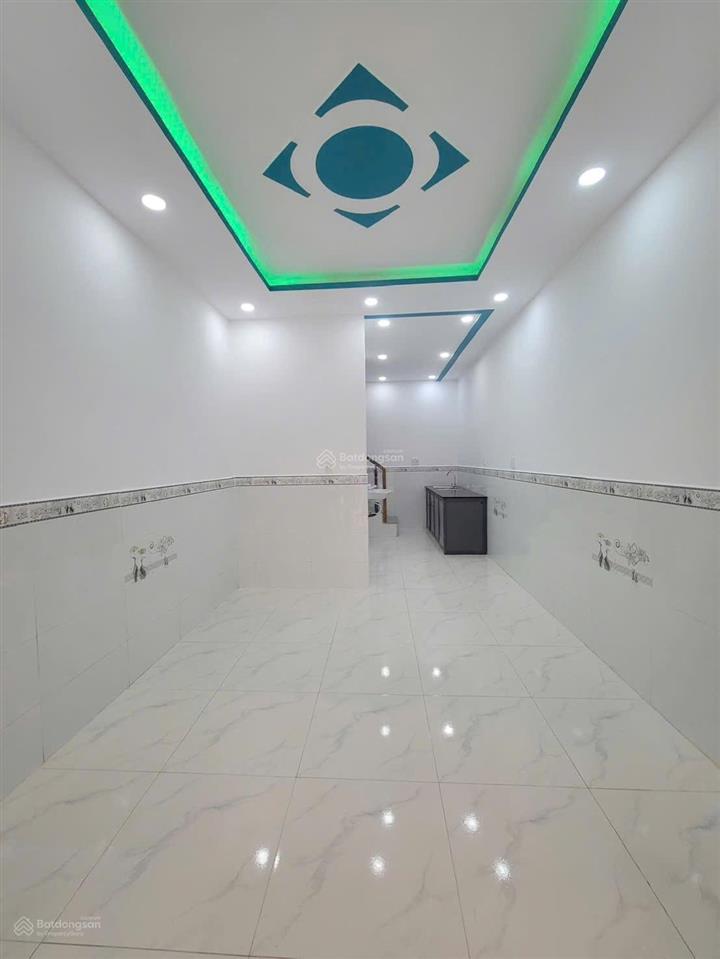 Cần bán gấp nhà 1 trệt + 1 lầu giá 700 triệu