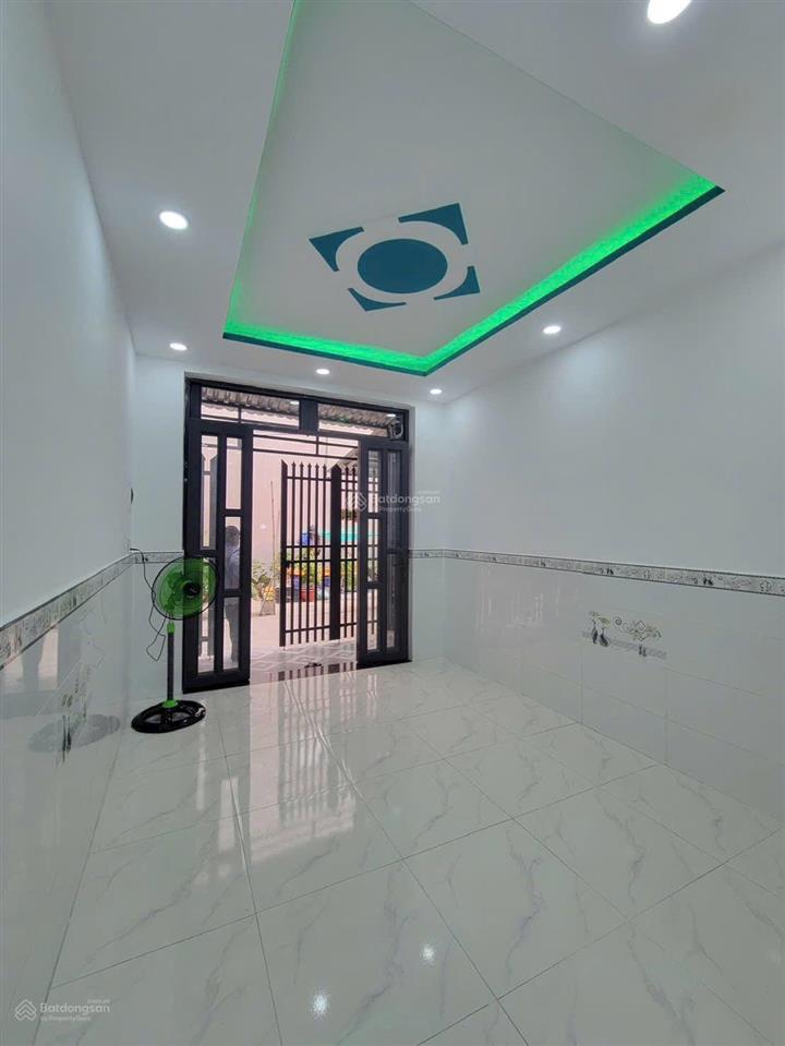 Cần bán gấp nhà 1 trệt + 1 lầu giá 700 triệu