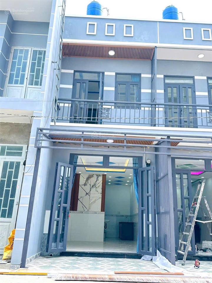 Cần bán gấp nhà 1 trệt + 1 lầu giá 700 triệu