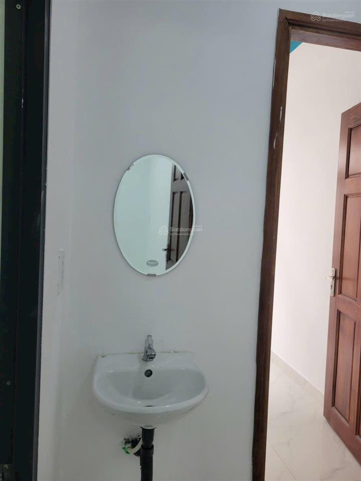 Cần bán gấp nhà 1 trệt + 1 lầu giá 700 triệu