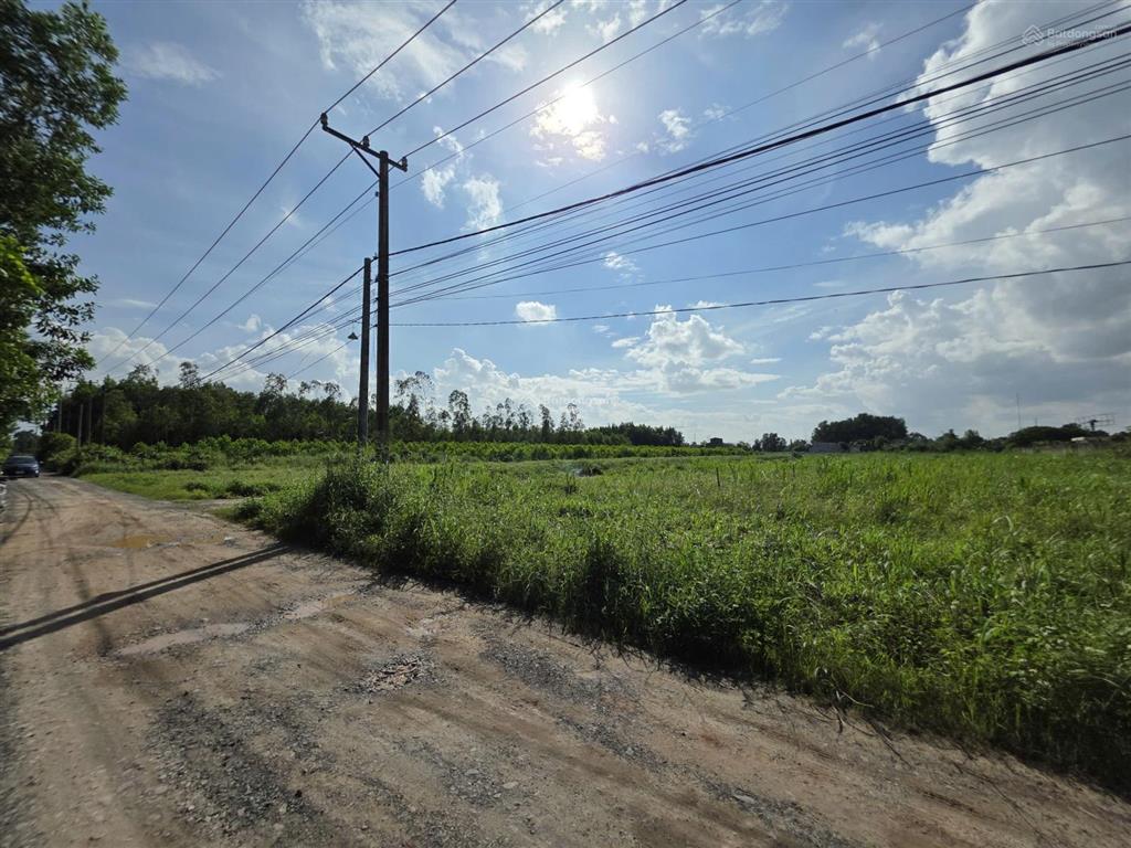 Đất vĩnh thanh đường ô tô 2 chiều giá rất tốt cho nhà đầu tư