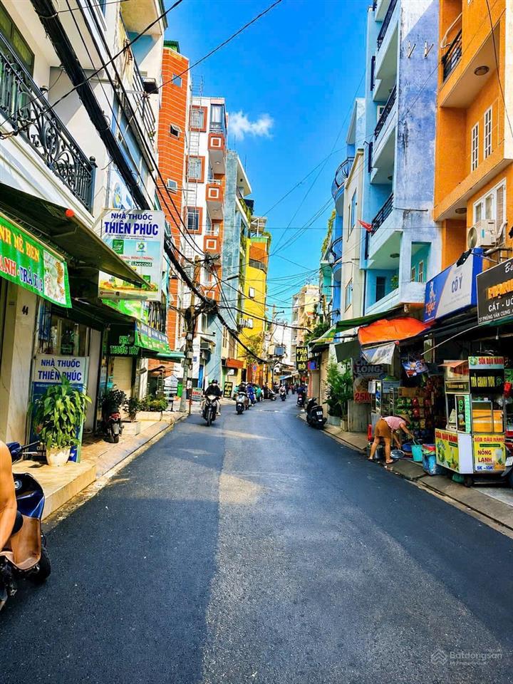 Nhà mặt tiền kinh doanh sầm uất khu phan xích long quận phú nhuận tphcm