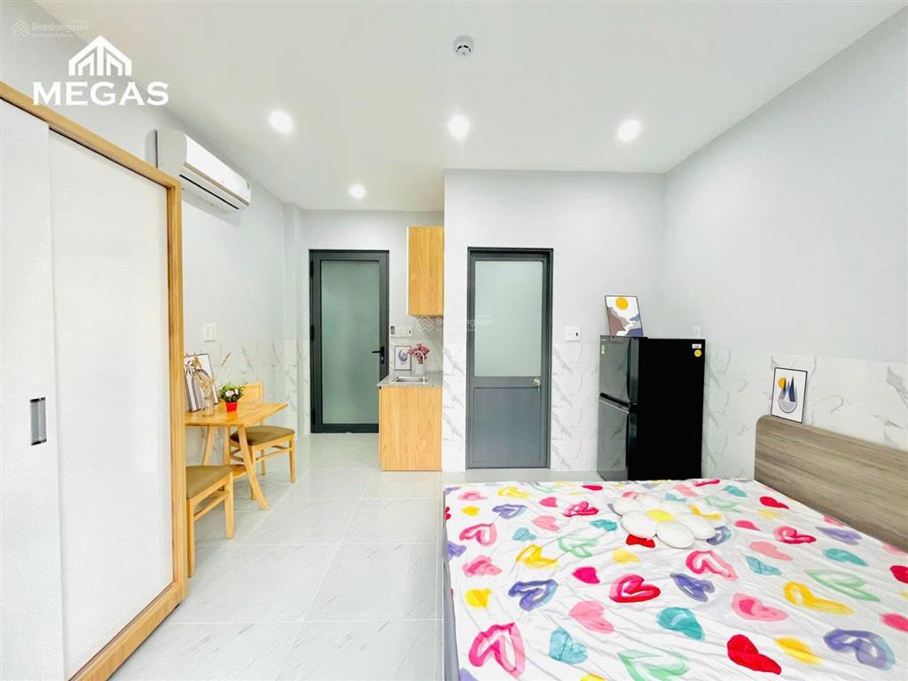Studio full nt  ban công lớn giá rẻ gần trường đại học umt q2