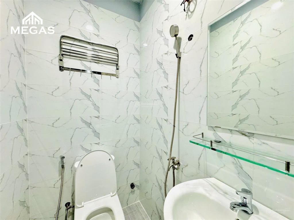 Căn hộ studio full nt ban công giá rẻ gần trường đại học umt quận 2