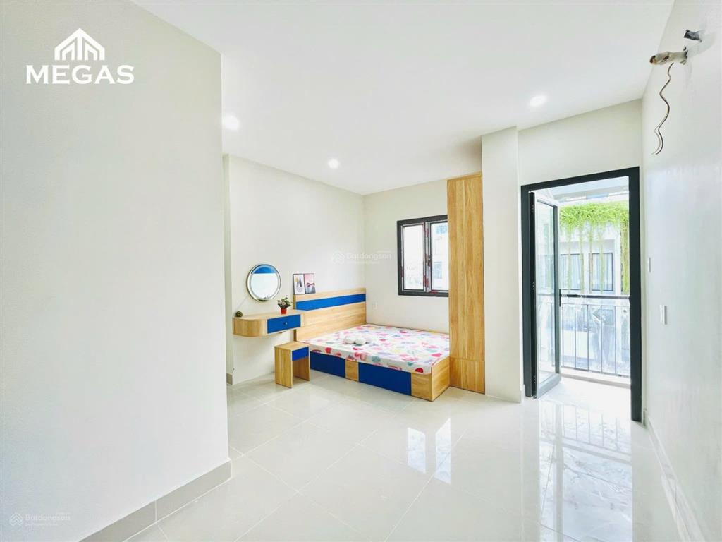 Studio full nội thất  ban công giá rẻ tại q2
