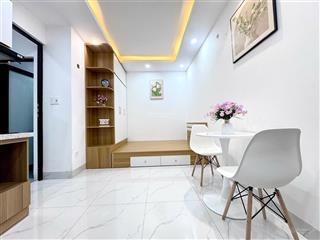 Bán căn hộ ccmn xuân thủy  hồ tùng mậu gần mặt đường, full nội thất.