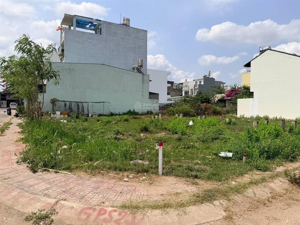 Đất bán tại gò cát, 3,7 tỷ, 70m 71,1 m2, view đẹp