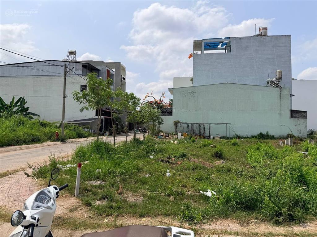 Đất bán tại gò cát, 3,7 tỷ, 70m 71,1 m2, view đẹp