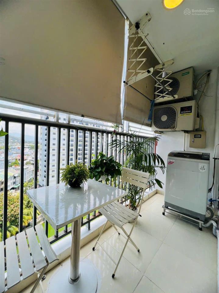 Bán căn hộ ct2 vĩnh điềm trung 60m2 2pn, view hồ rất đẹp, full nội thất giá 2,5 tỷ