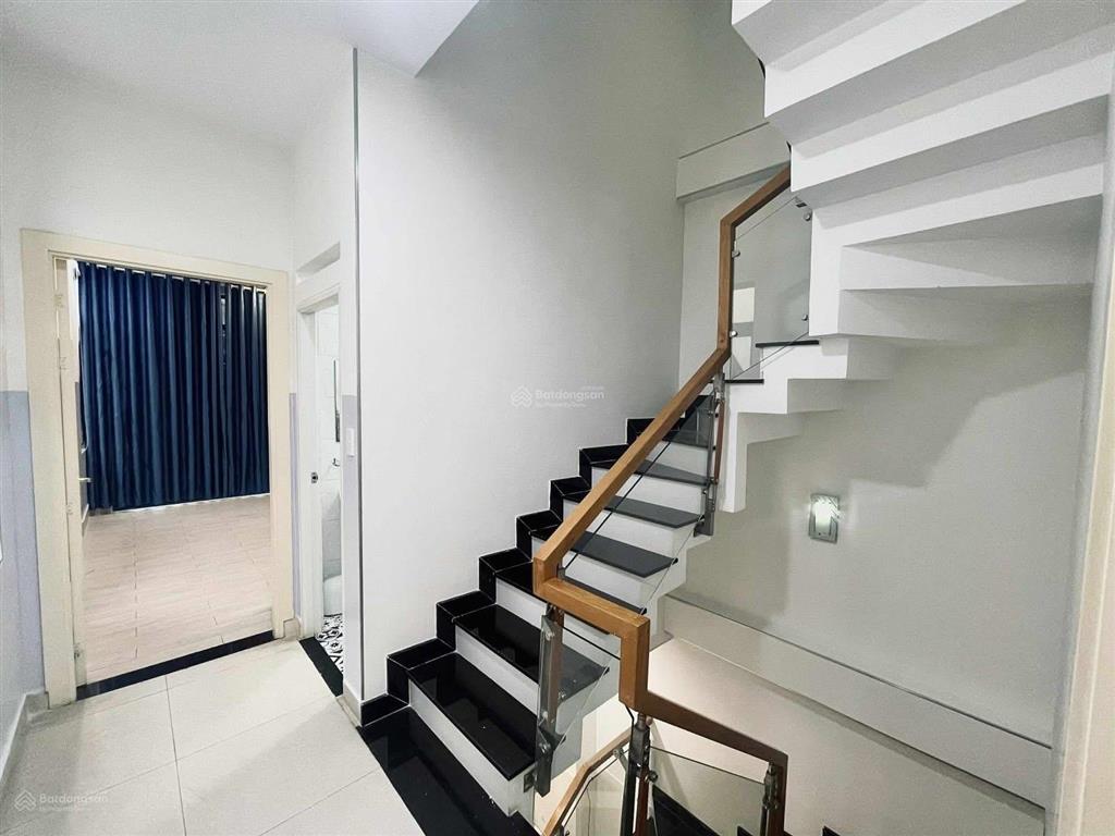 Bán nhà hẻm oto khu vip hồ biểu chánh  sát mt  49m2  4pn