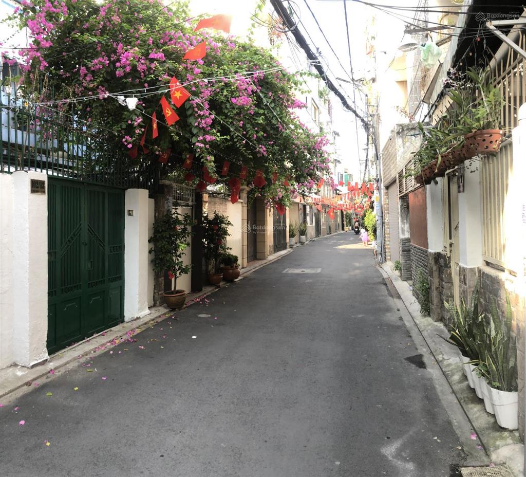 Bán đất tặng nhà hiếm hxh khu vip hồ biểu chánh  dt vàng 6.2x13m  chính chủ lâu đời