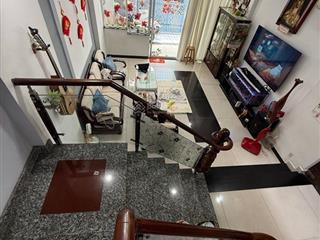 Siêu phẩm ngay lê văn sỹ  dt khủng 5x18m  sổ vuông bánh chưng  6pn  trả giá là chốt