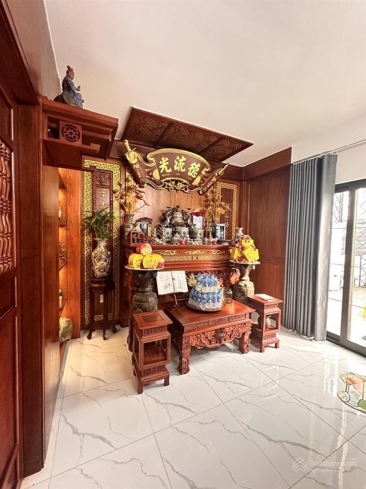 Cầu giấy nhà lô góc, ô tô đỗ cửa 5 phòng ngủ có ô chờ thang máy!