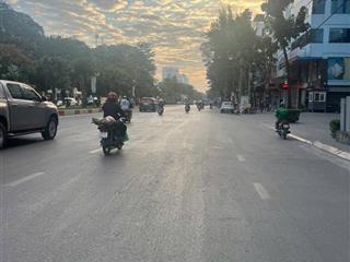 Cầu giấy nhà lô góc, ô tô đỗ cửa 5 phòng ngủ có ô chờ thang máy!