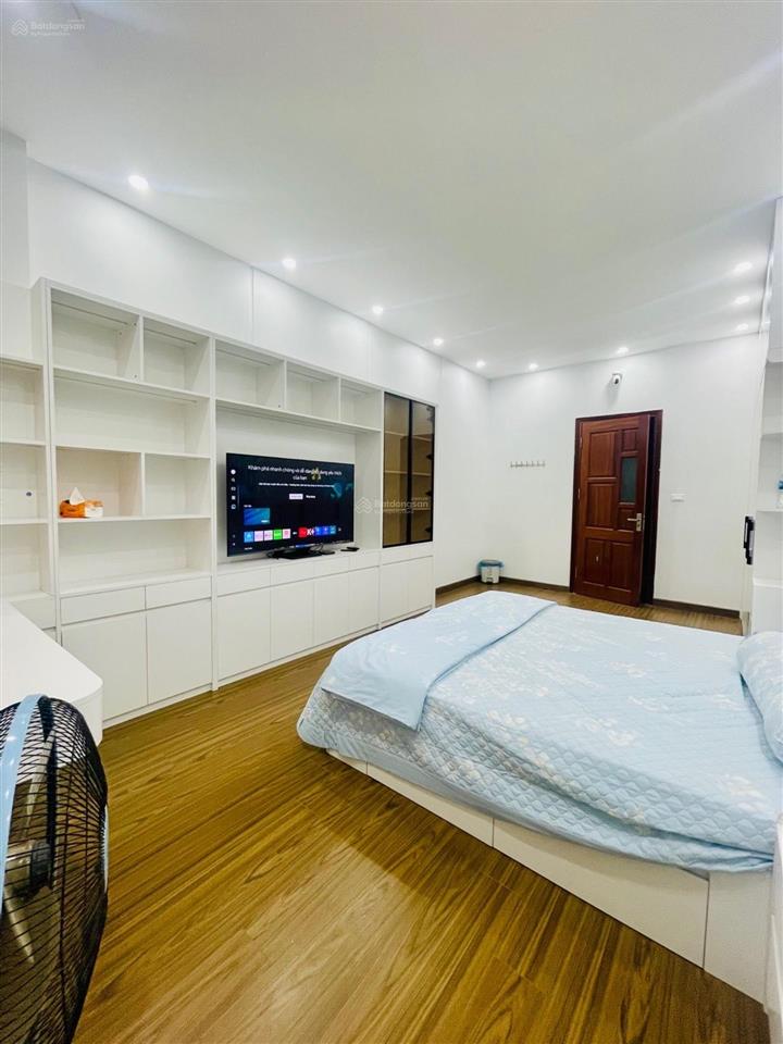 Bán nhà nguyễn khánh toàn 45m, 5 tầng, mt 4m, cách đường 30m, giá 13,5 tỷ